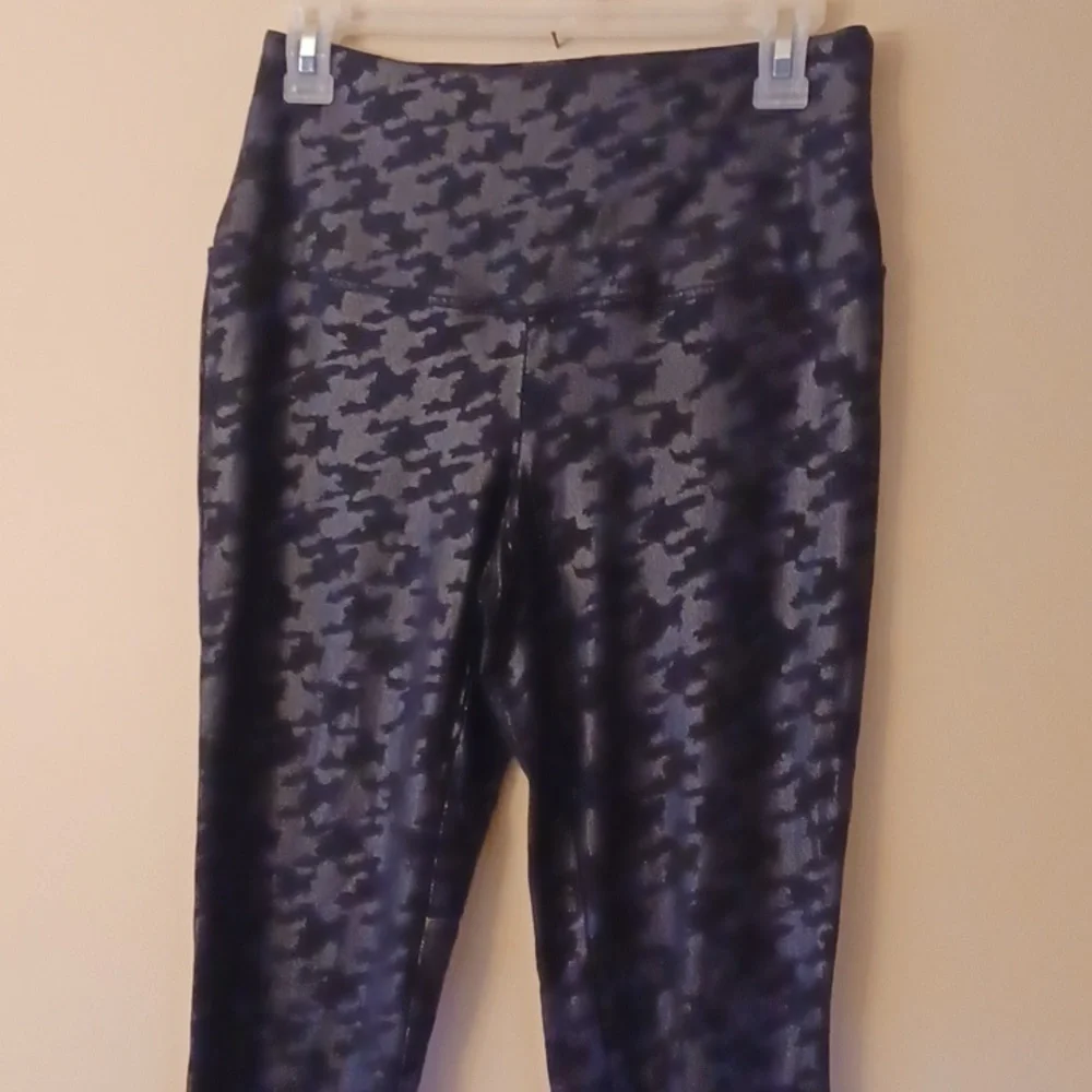 Chicos leggings Chicos size 0 USA 4-6
